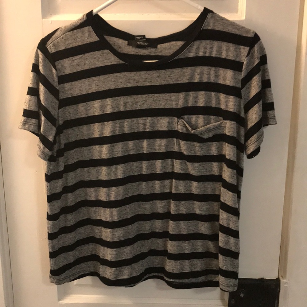 Forever 21 T-shirt